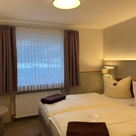 Hotel Stadt-gut-hotel Siegboot 3*