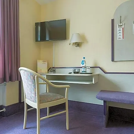 Hotel Stadt-gut-hotel Siegboot Siegen