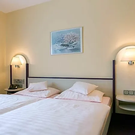 Hotel Stadt-gut-hotel Siegboot Siegen