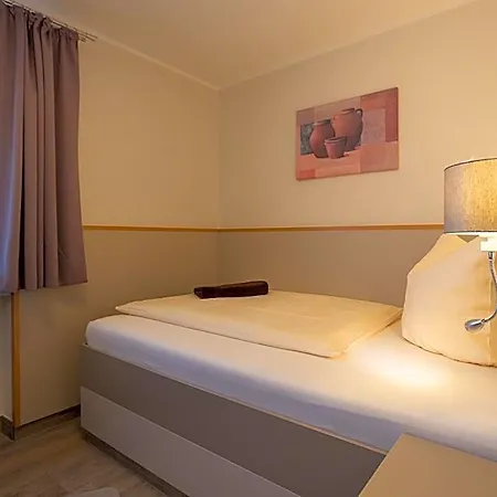 Hotel Stadt-gut-hotel Siegboot 3*