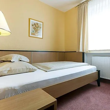 Hotel Stadt-gut-hotel Siegboot