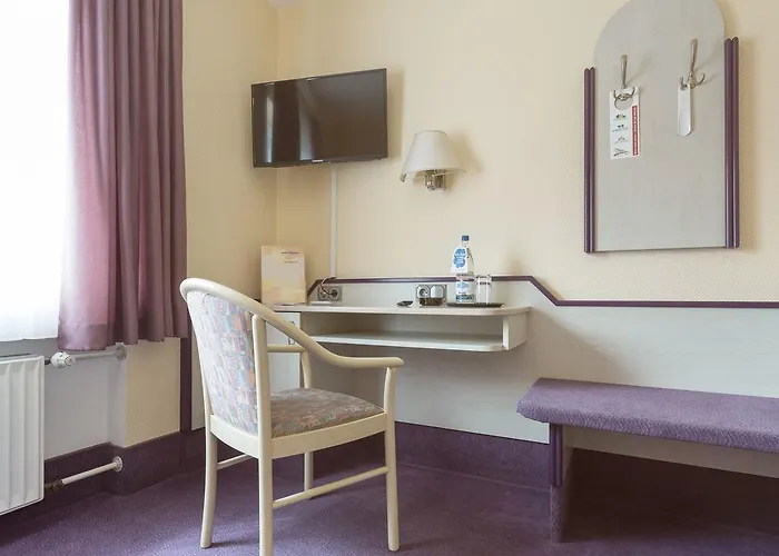 Hotel Stadt-gut-hotel Siegboot 3*